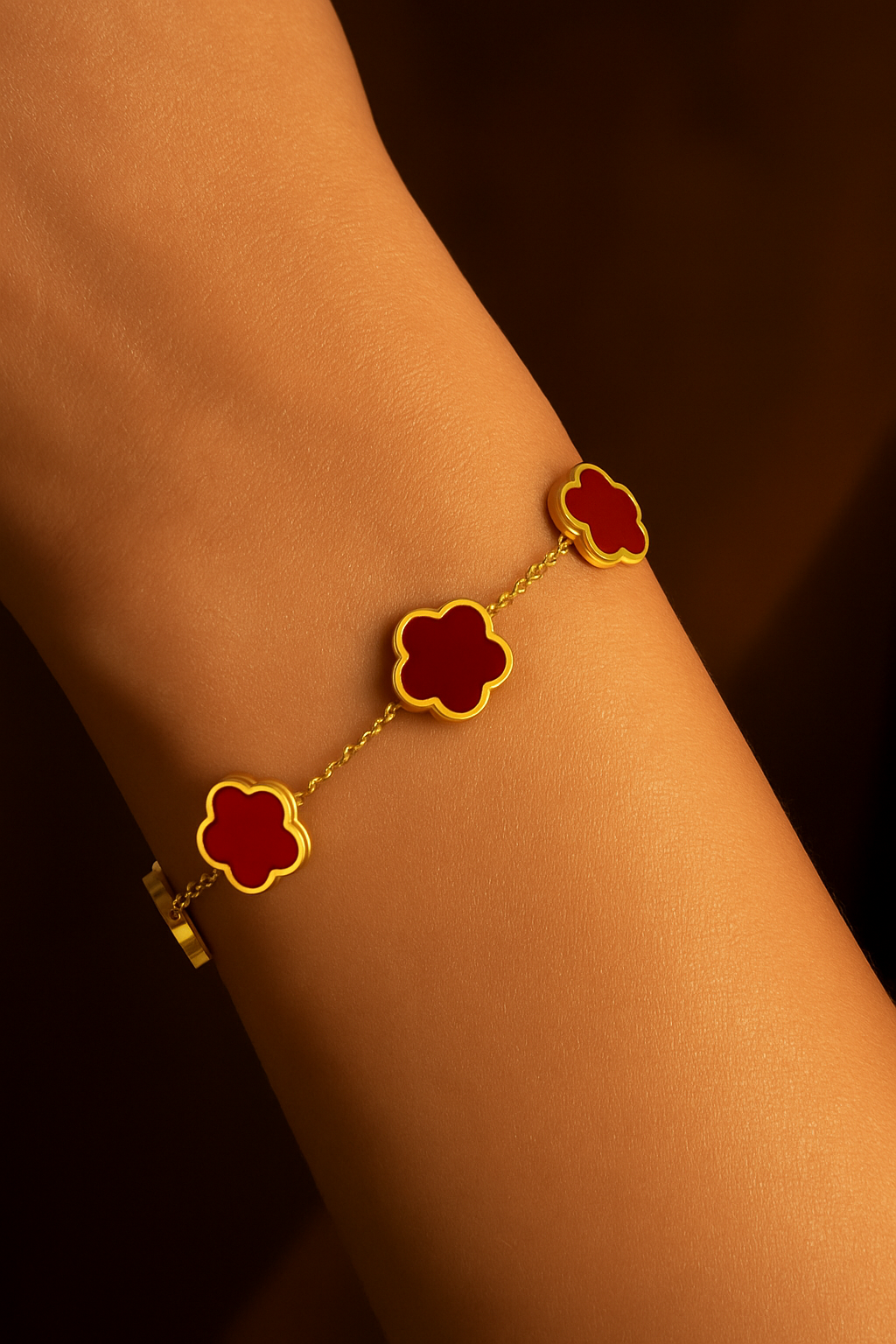 Luxe Clover Charm Bracelet